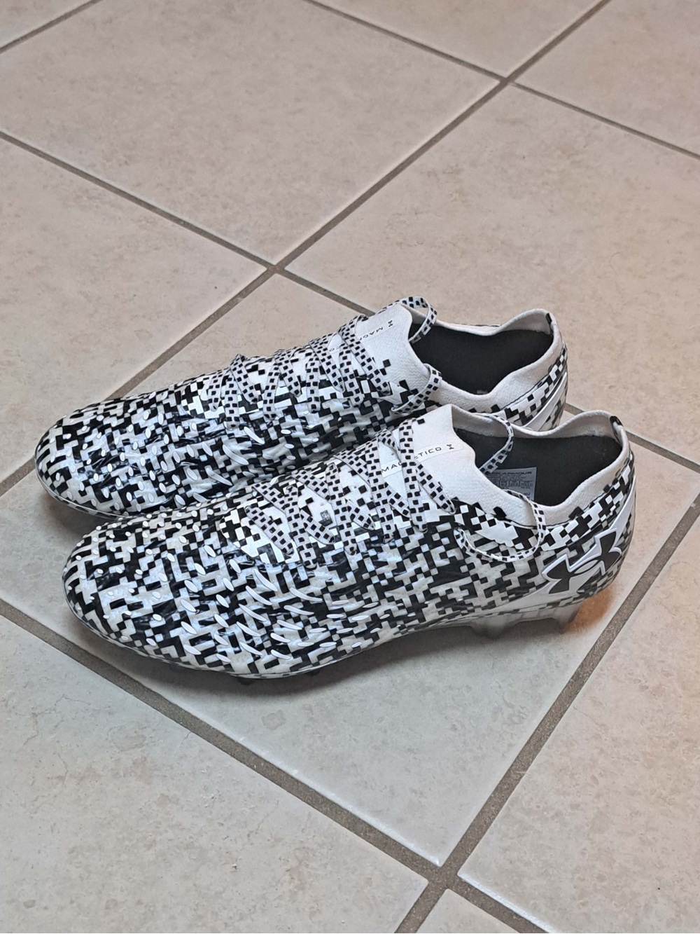 Under Armour UA Magnetico Elite 5 FG Soccer Cleats black and white digital camo